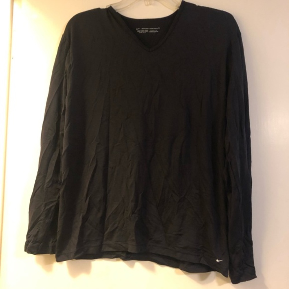 Nike Black Vneck Dri Fit L/XL seamless..